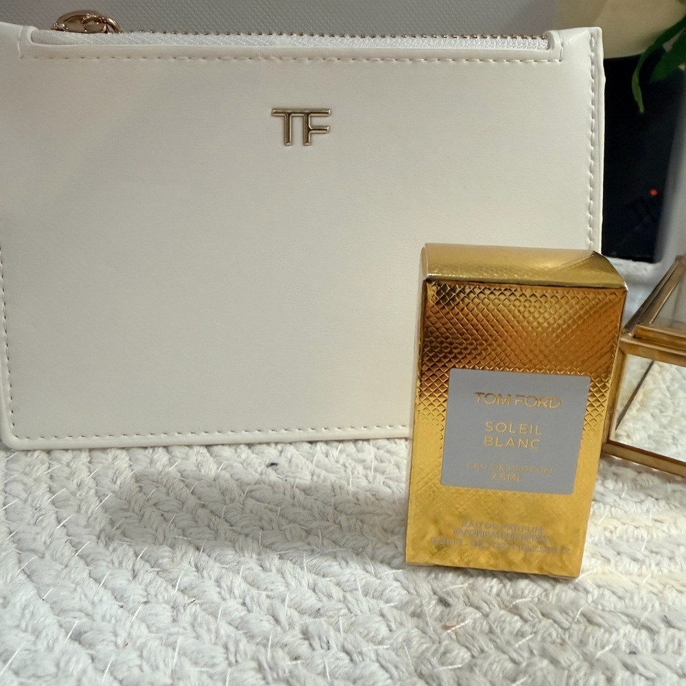 Tom Ford Beauty Faux Leather Pouch Ivory, NIB + Soleil Blanc EDP 7.5ml dapper - Picture 7 of 8